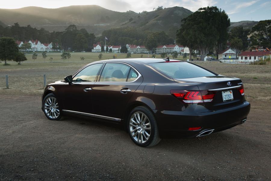  Lexus LS600h L 2013 года  (фото 28 из 45)